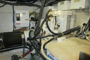 THIS OLD HATT 53ft Hatteras Yacht For Sale