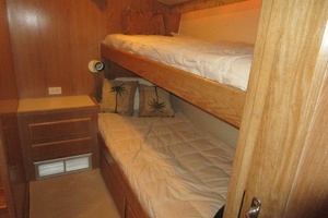 THIS OLD HATT 53ft Hatteras Yacht For Sale