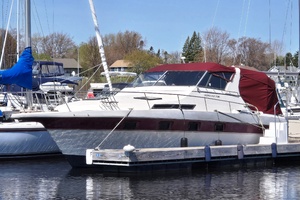 33ft Cruisers Yachts Yacht For Sale