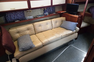 33ft Cruisers Yachts Yacht For Sale