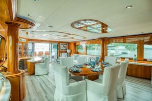 MAJESTIK 80ft Hatteras Yacht For Sale