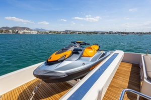 PAPAITO 80ft Ferretti Yachts Yacht For Sale