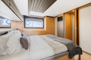 PAPAITO 80ft Ferretti Yachts Yacht For Sale