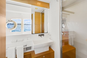 PAPAITO 80ft Ferretti Yachts Yacht For Sale