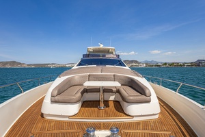 PAPAITO 80ft Ferretti Yachts Yacht For Sale