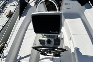 2006 Hunter 36 thumbnail 5