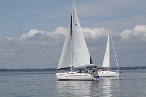 2006 Hunter 36 thumbnail 2