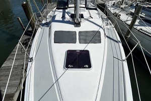 2006 Hunter 36 thumbnail 4