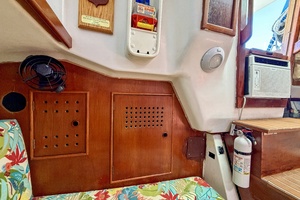 Kahuna 30ft Nonsuch Yacht For Sale