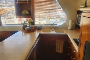 Moonstruck 53ft Carver Yacht For Sale