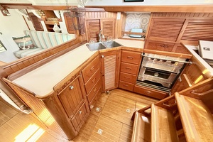 Makai 42ft Tayana Yacht For Sale