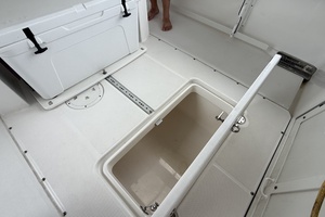 29ft Everglades Yacht For Sale