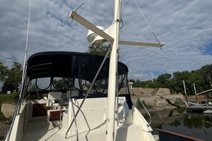 RoBoat 42ft Hatteras Yacht For Sale