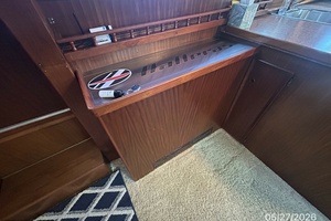 RoBoat 42ft Hatteras Yacht For Sale