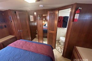 RoBoat 42ft Hatteras Yacht For Sale
