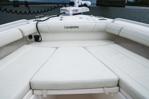 25ft Everglades Yacht For Sale