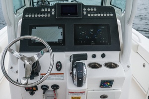 25ft Everglades Yacht For Sale