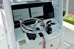 25ft Sea Hunt Yacht For Sale