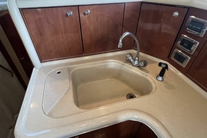 2003 Sea Ray 480 Sedan Bridge thumbnail 32
