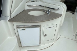 32ft Sea Ray Yacht For Sale