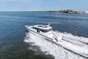 2022 Axopar 37 XC CROSS CABIN 37ft Axopar Yacht For Sale
