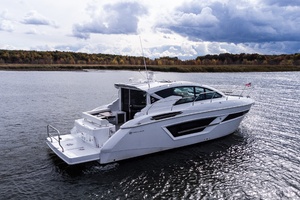 Yacht for sale 46FT (14.3M) CRUISERS