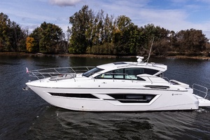 46FT (14.3M) CRUISERS Worth Avenue Yachts