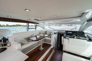 46FT (14.3M) CRUISERS