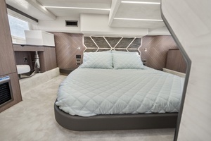 2023 Galeon 400 Flybridge thumbnail 28