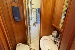 KEYAH IV 39ft Silverton Yacht For Sale