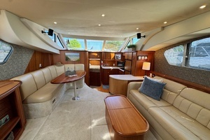 2002 Silverton 39 Motor Yacht thumbnail 38