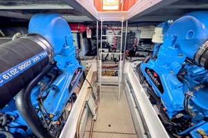 KEYAH IV 39ft Silverton Yacht For Sale