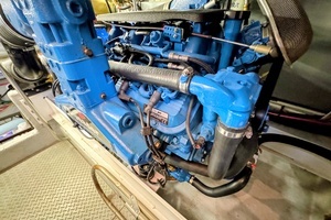 2002 Silverton 39 Motor Yacht thumbnail 62