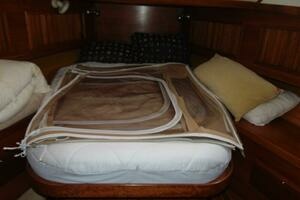 2004 Sabre Flybridge thumbnail 19
