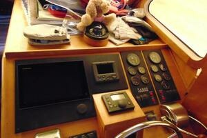 2004 Sabre Flybridge thumbnail 16