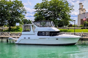 THE YOOPER 40ft Carver Yacht For Sale