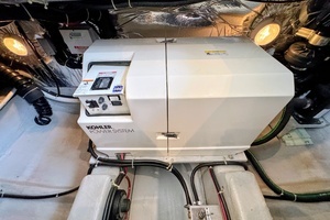 1999 Carver 406 Aft Cabin Motor Yacht thumbnail 29