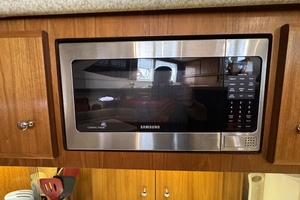 THE YOOPER 40ft Carver Yacht For Sale