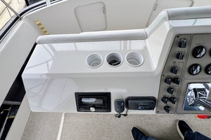 1999 Carver 406 Aft Cabin Motor Yacht thumbnail 21
