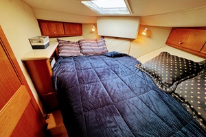 THE YOOPER 40ft Carver Yacht For Sale