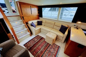 1999 Carver 406 Aft Cabin Motor Yacht thumbnail 33