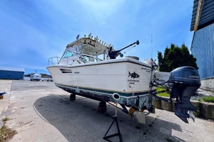 Class Act  33ft Pursuit Yacht For Sale