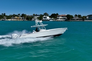 2019 Jupiter 38 HFS thumbnail 7
