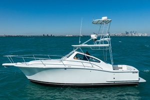 32ft Luhrs Yacht For Sale