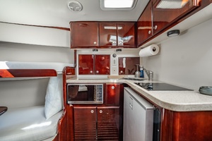 32ft Luhrs Yacht For Sale