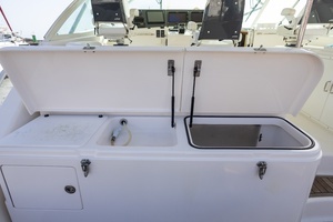 2005 Cabo 40 Hardtop Express thumbnail 50