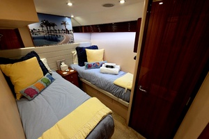 63ft Hatteras Yacht For Sale