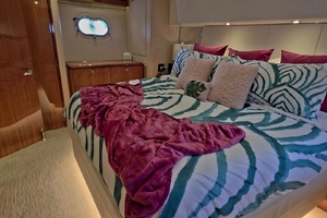 63ft Hatteras Yacht For Sale