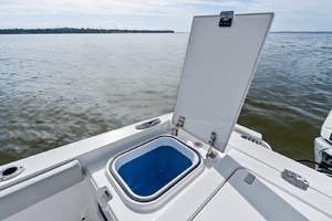 Photo 6254300 for 2027 Blackfin 242 HB  