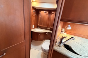 Sunny Days 38ft Silverton Yacht For Sale